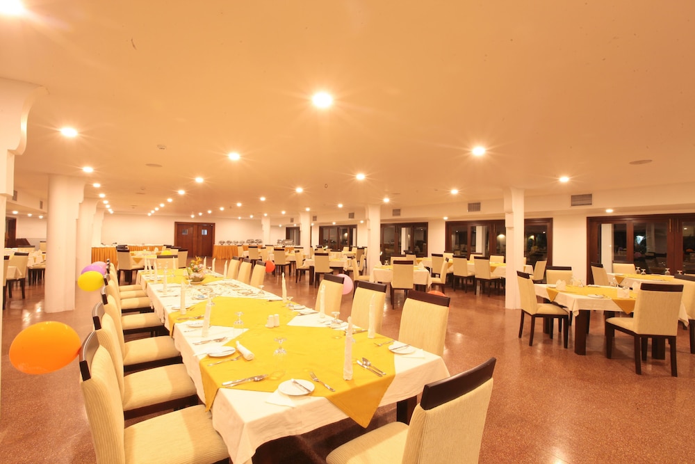 Rajarata Hotels 33/50