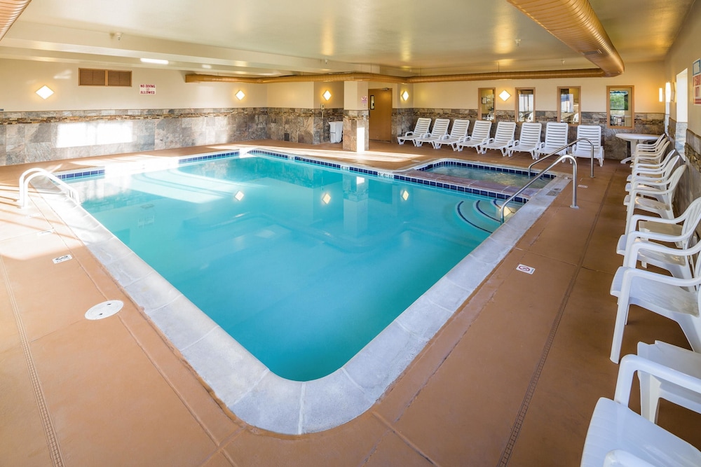 Comfort Inn and Suites Gunnison-Crested Butte 3/26