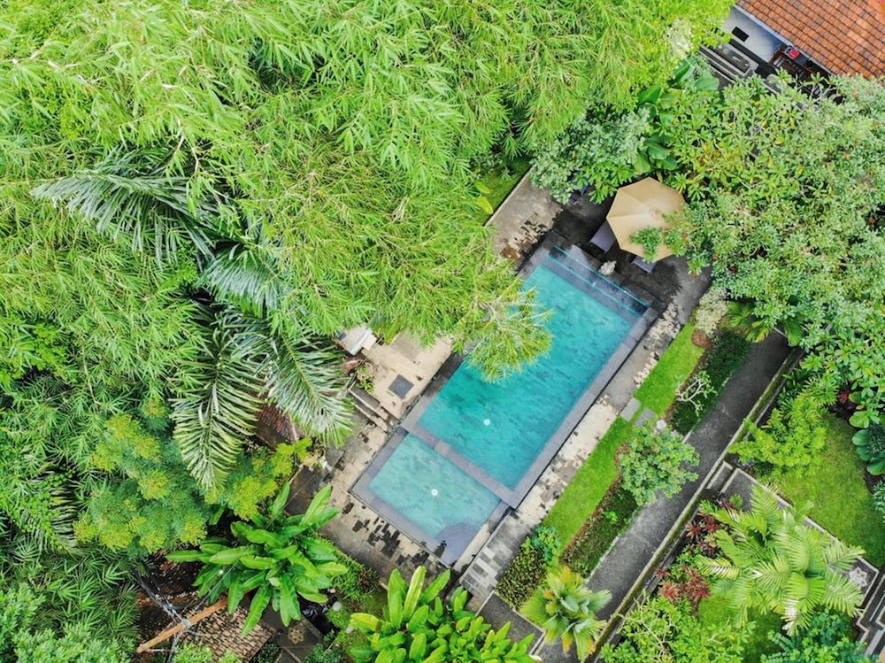 Sari Bamboo Villas 4/63