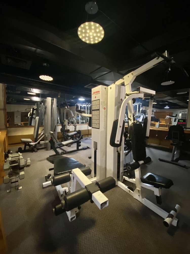Ramada by Wyndham Whitecourt 24/48