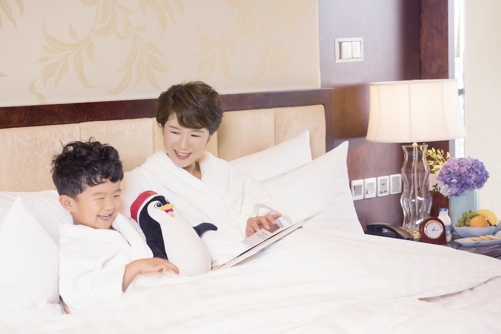 Shangri-La Qingdao 3/50