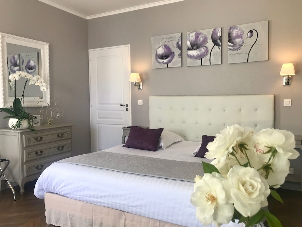 غرفة فاخرة بسرير كينج، Villa Kilauea B&B 2/5