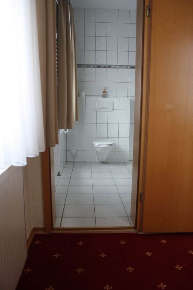 Beim Heines 16/40
