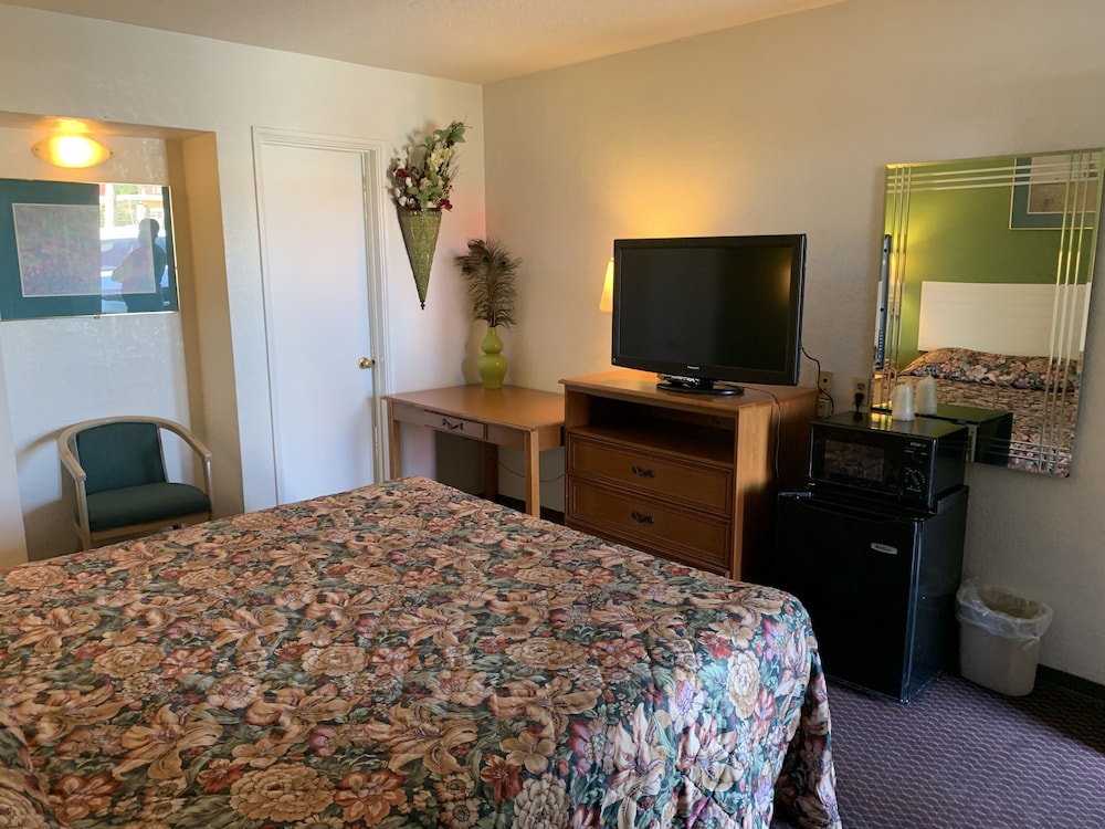 Budget Inn and Suites El Centro 14/34
