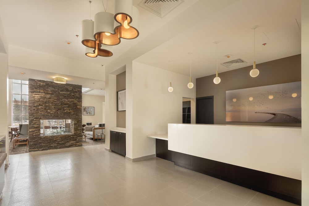 Staybridge Suites Saltillo 8/68