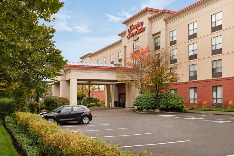 Hampton Inn and Suites by Hilton Langley Surrey 68/72