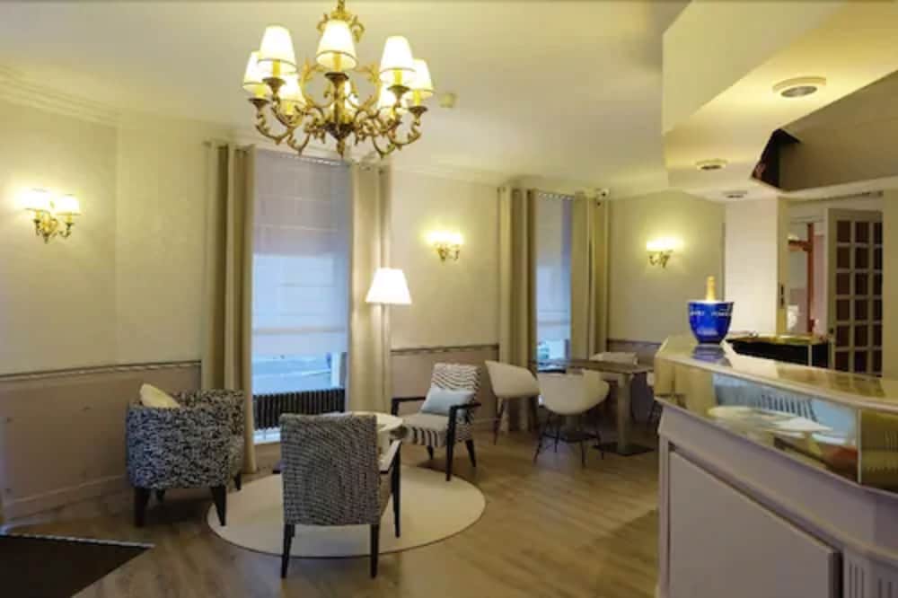 Hotel de Sevigne 55/80