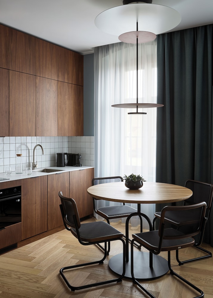 Prima Hotel Wroclaw 45/51