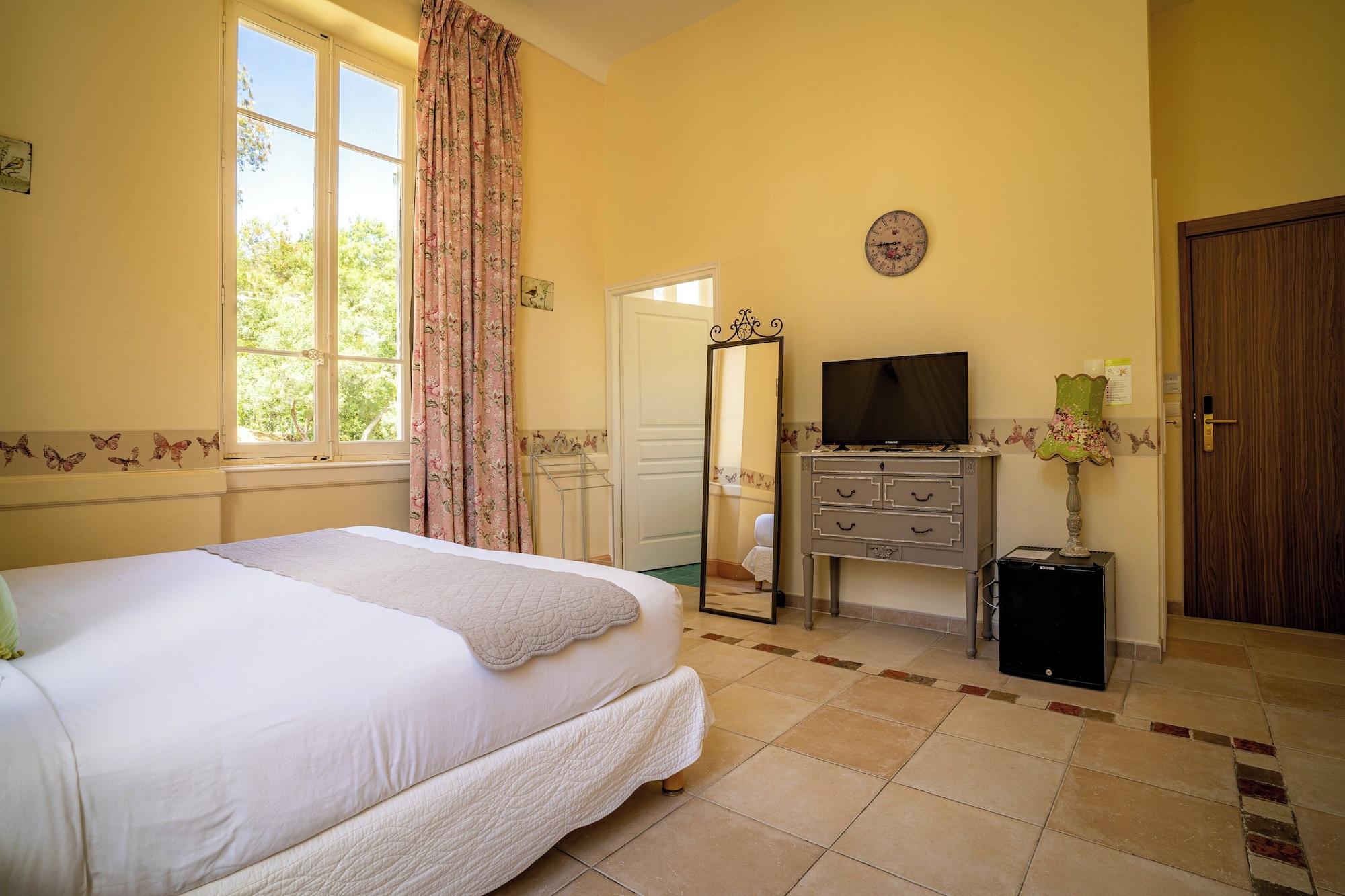Comfort, Double Bed, Hill Side