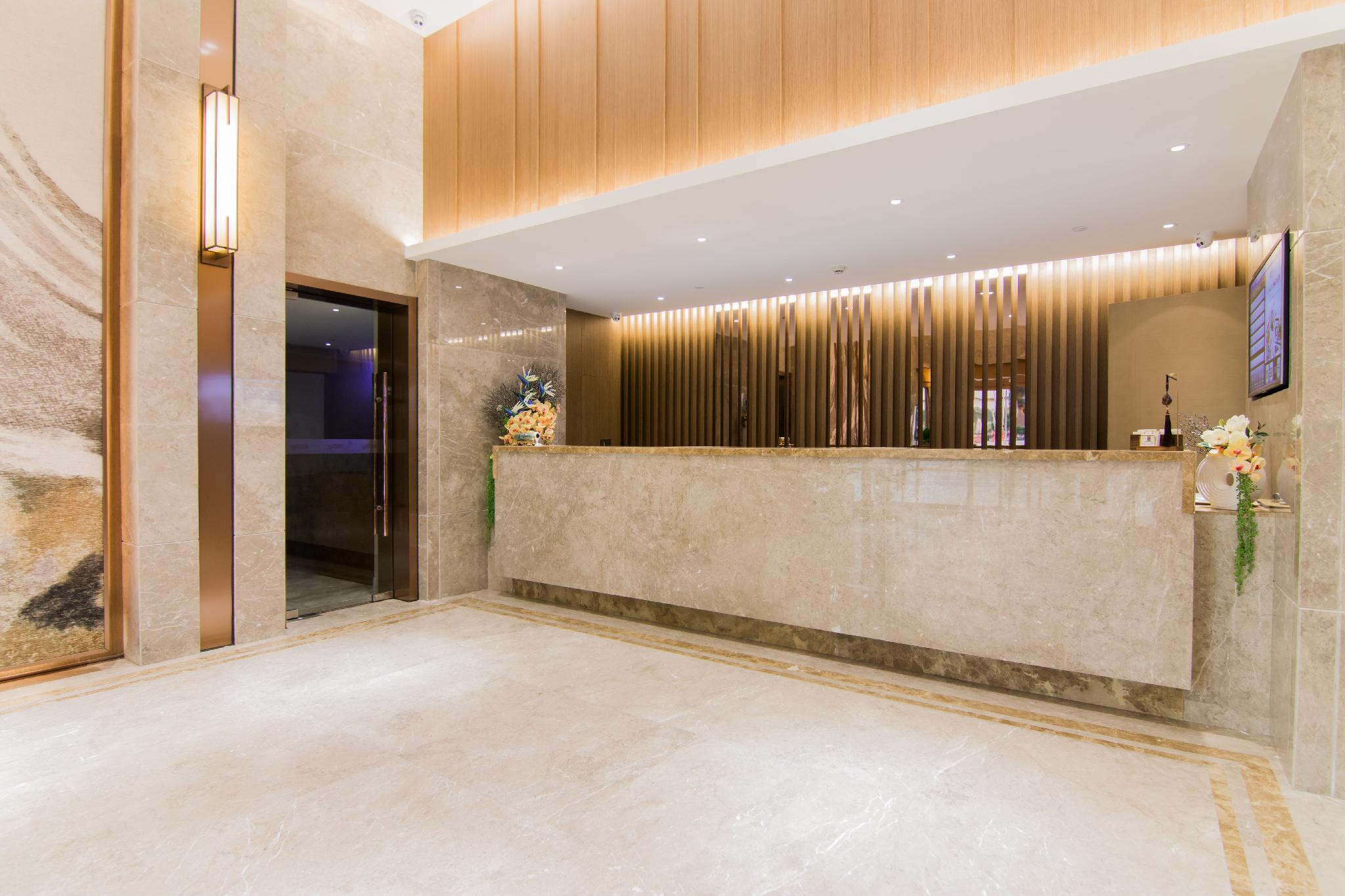 Yitel (Shanghai Qinghe Road) 13/49