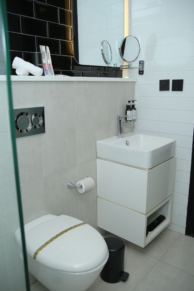 Ambiance Boutique Art Hotel Lahore 41/46
