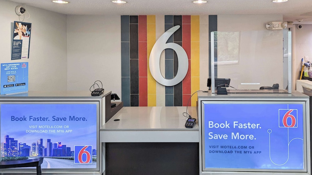 Motel6 Nashua, NH - South 40/55