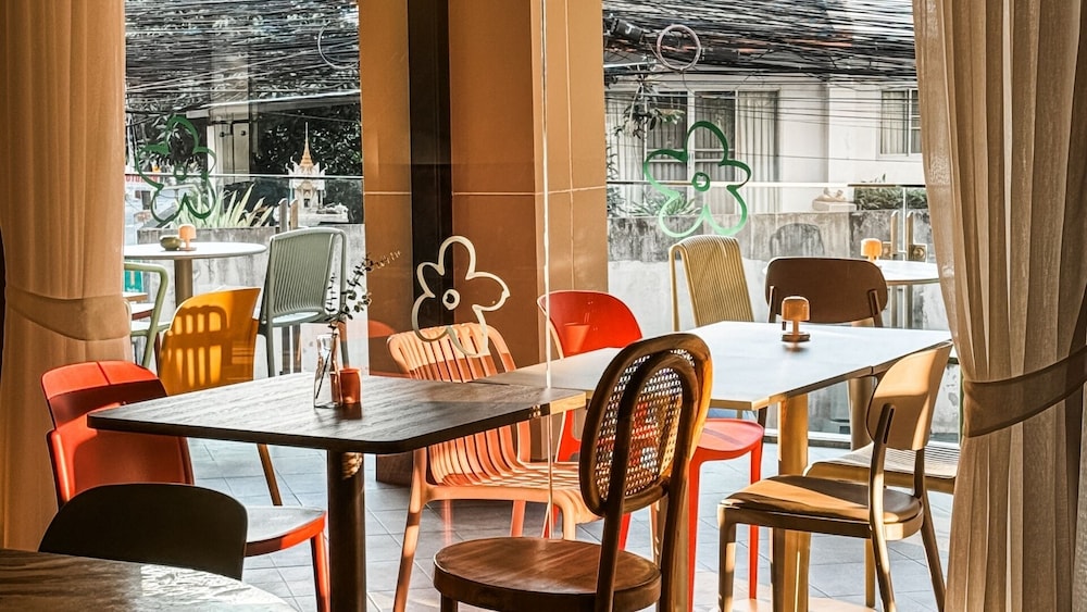 Gardina Asoke Hotel & Residence 36/49