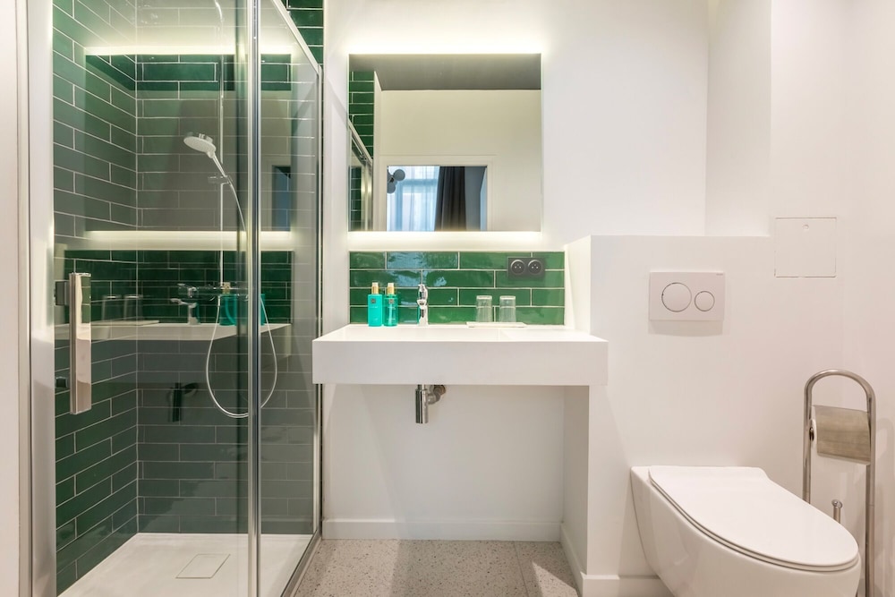 Villa Hotel Gounod 48/51