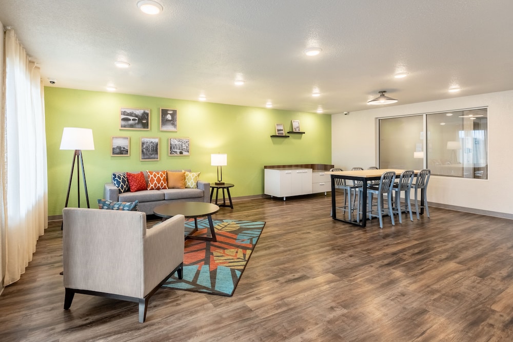 WoodSpring Suites South Brunswick - Princeton 10/15