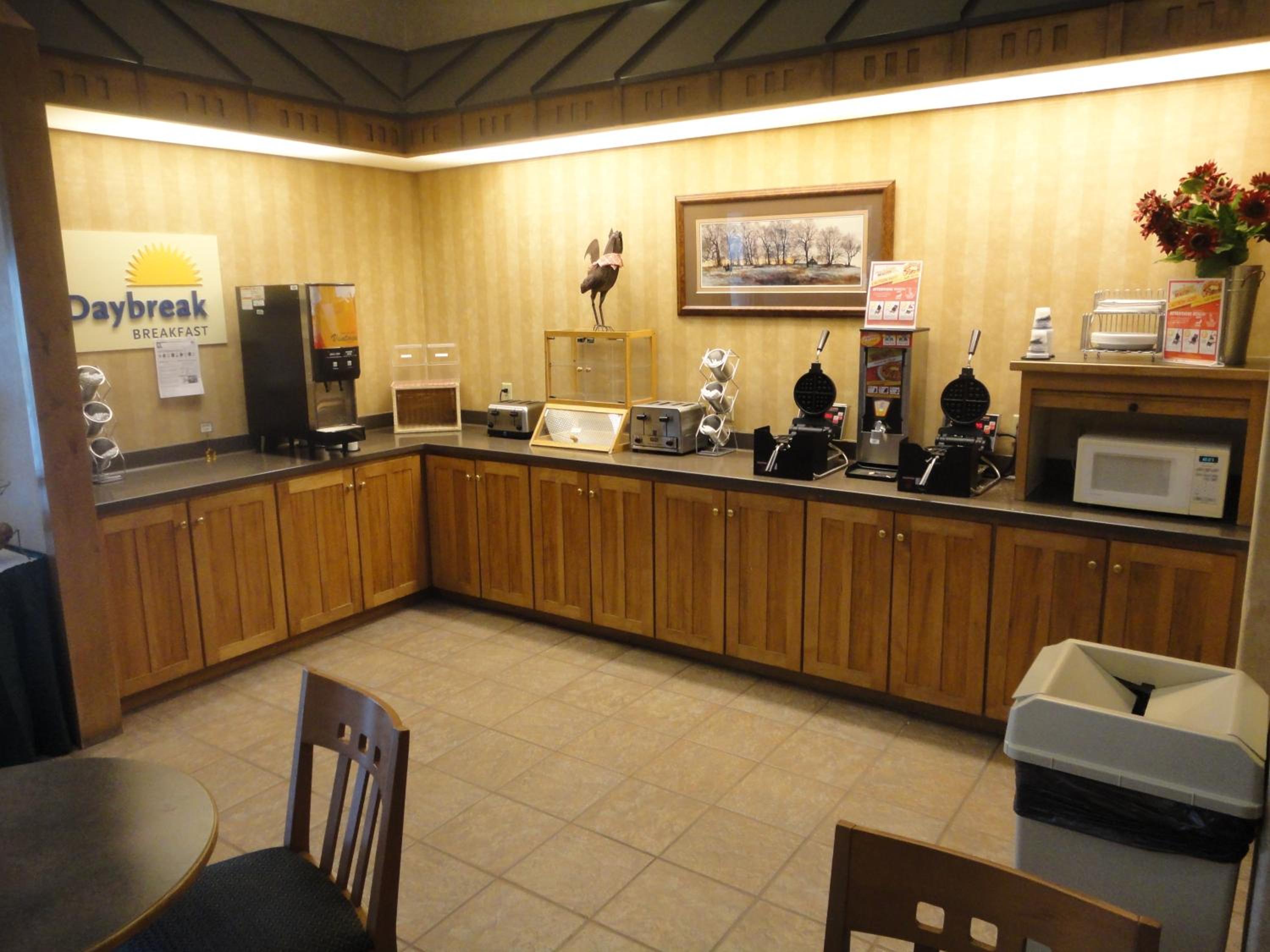 Days Inn By Wyndham Rapid City 28/39