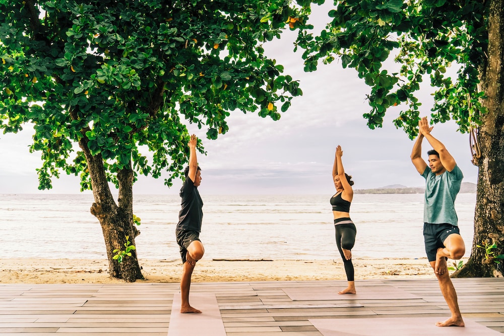 Hyatt Regency Phuket Resort 42/44