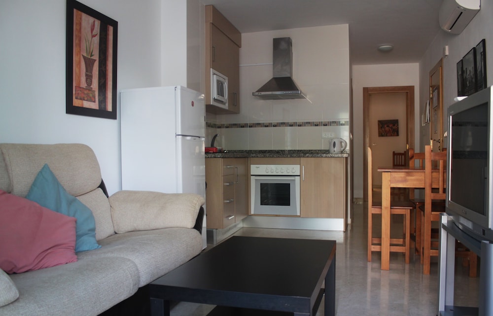 Apartamentos Turisticos Fercomar 18/34