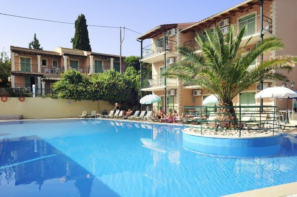 Philippos Hotel 23/27