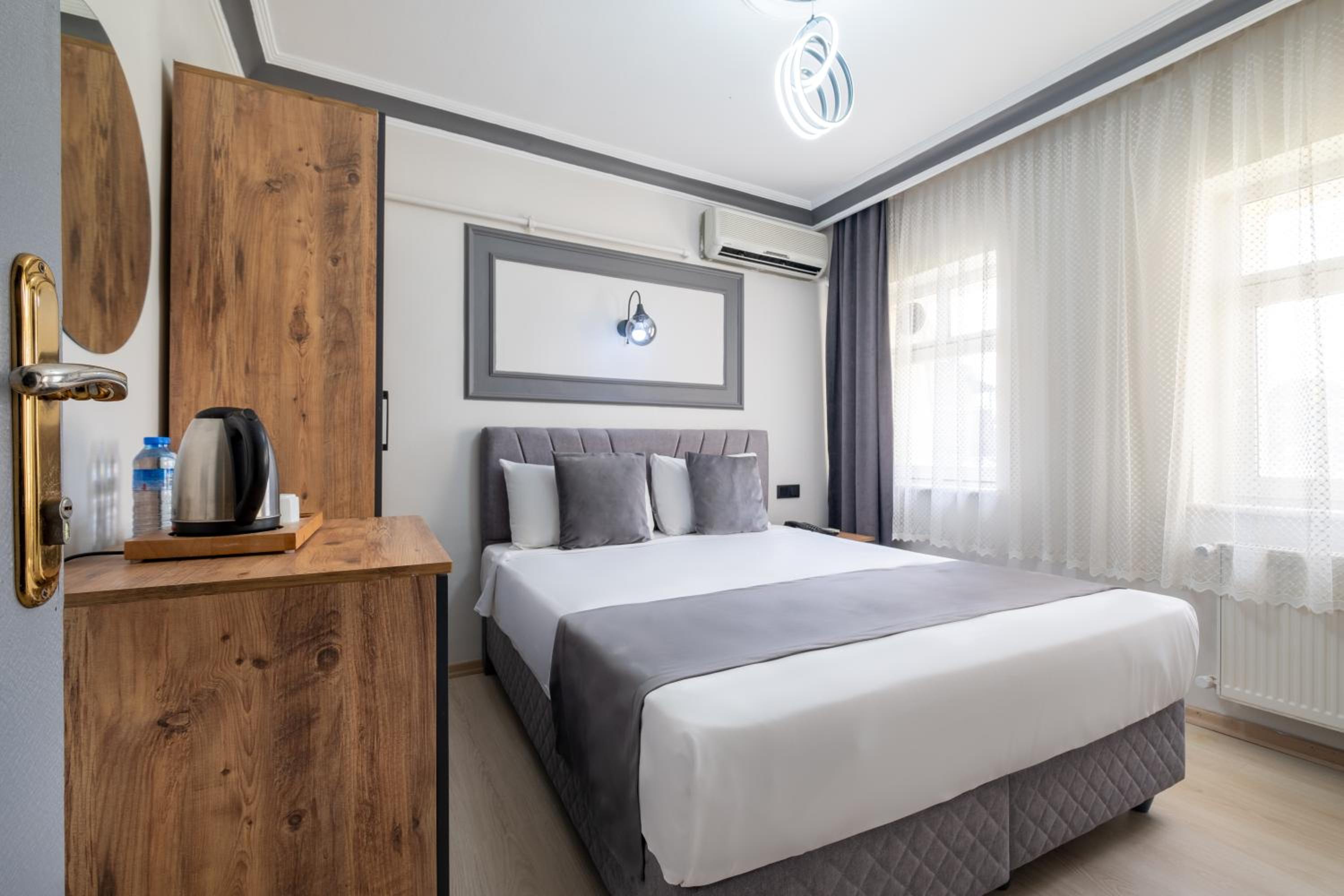غرفة اقتصادية مفردة، Sur Hotel 5/10