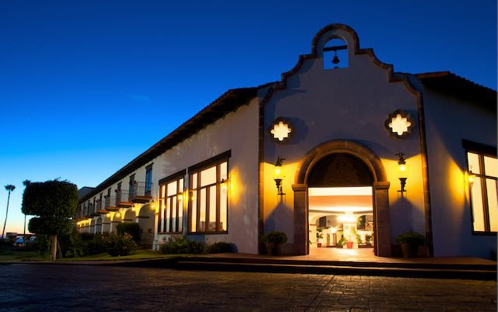 Hacienda Bajamar Golf Resort 1/33