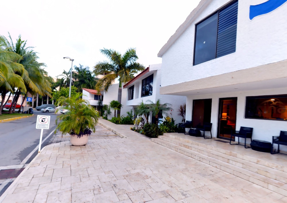 Sina Suites Cancun - Adults Only 34/42