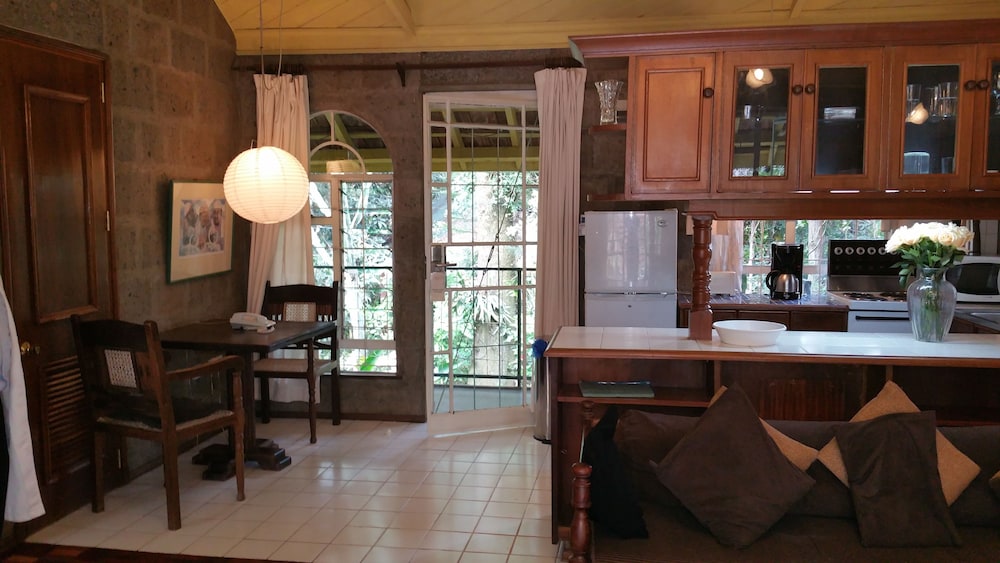 Woodmere Serviced Apartments 40/50