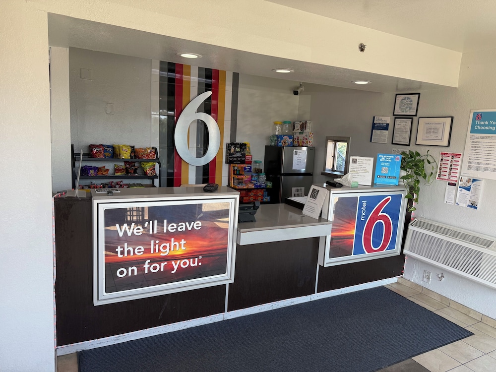 Motel6 Gulfport, MS – Airport 7/48