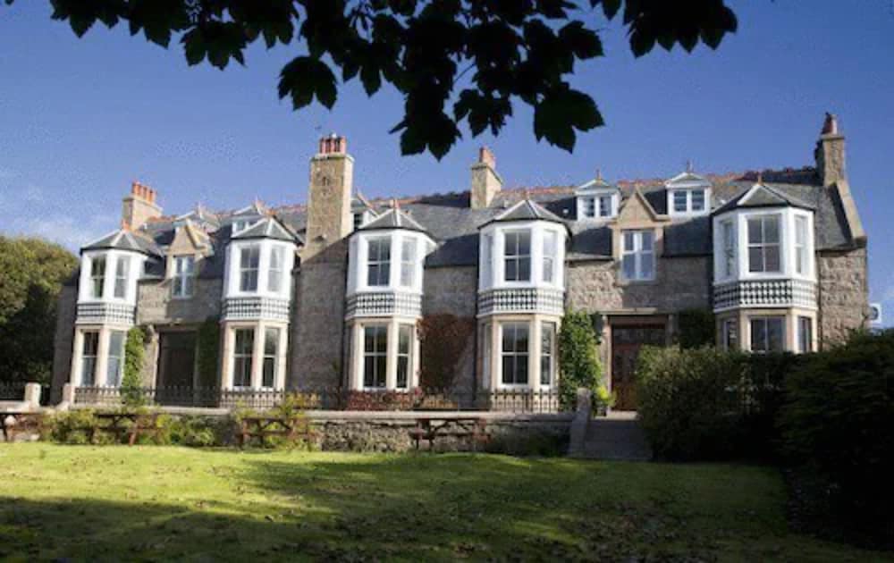 Kilmarnock Arms Hotel 1/30