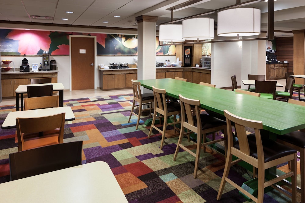Fairfield Inn Suites Ruston 28/36