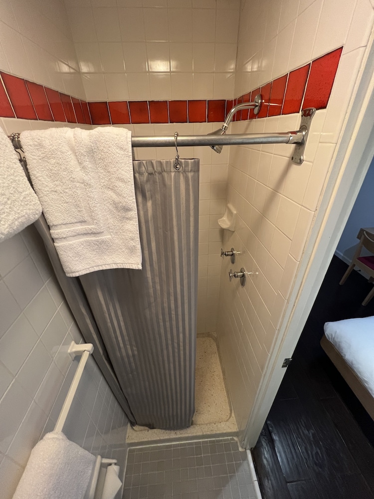Touchstone Hotel 45/45