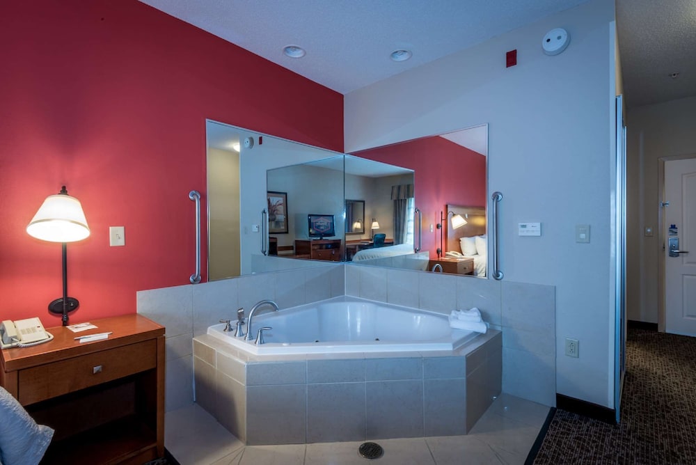 Hampton Inn Enterprise 20/40
