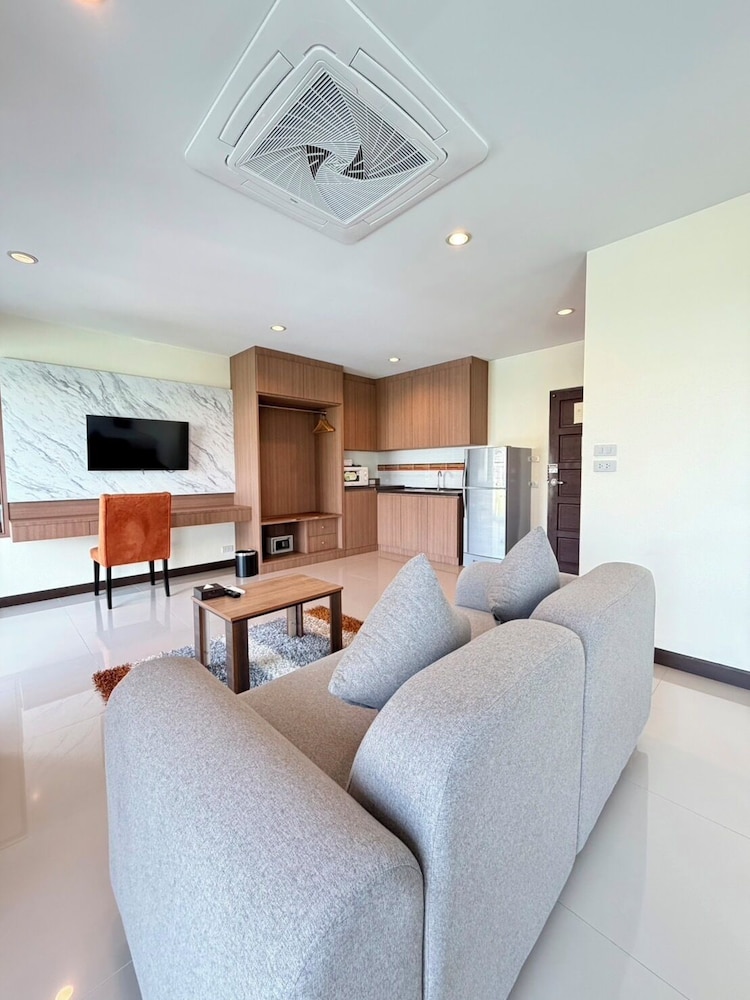 Phavina Hotel & Grand Boutique Rayong 46/72