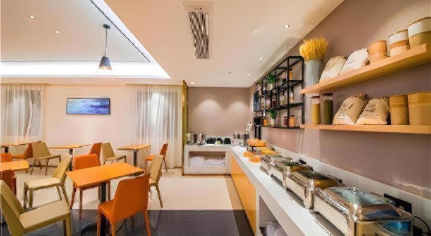 City Comfort Inn Nanning Nanhu Bridge Metro Station 48/64