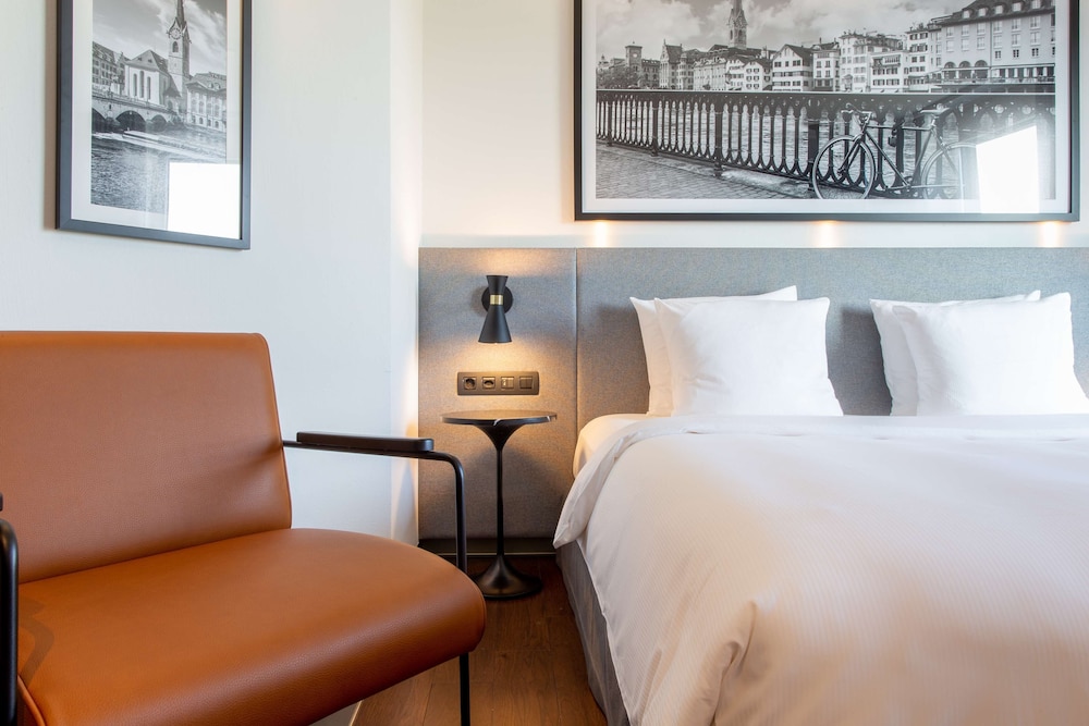 Radisson Hotel Zurich Airport 24/70