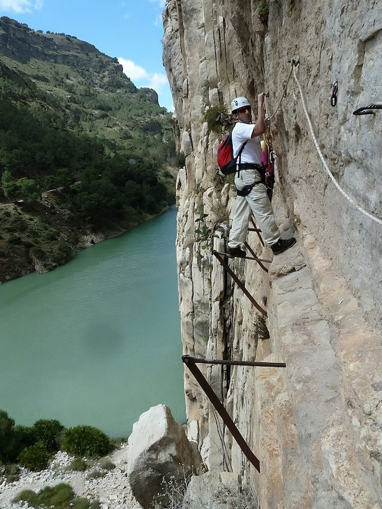 Hospederia Colon Antequera 37/50
