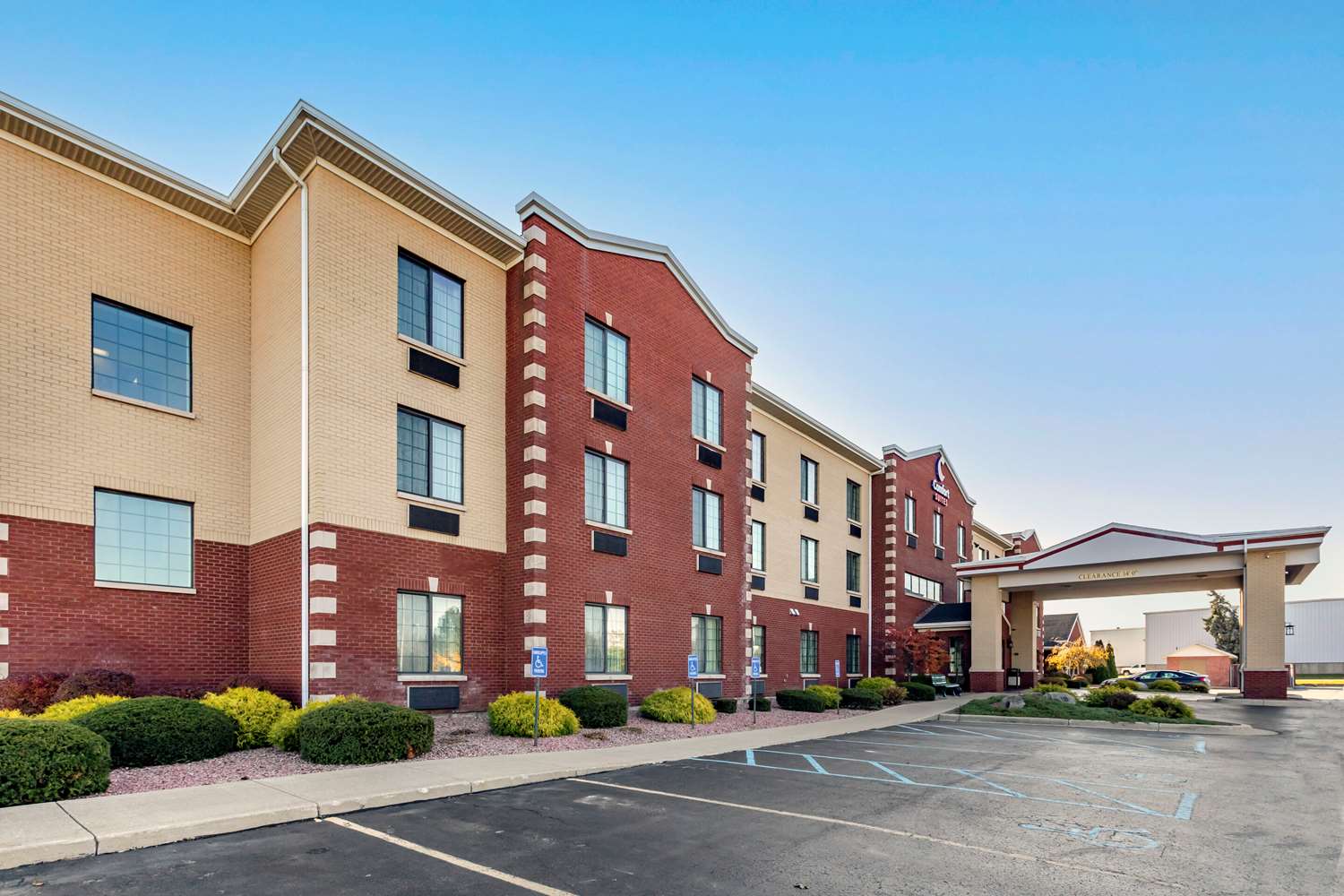Comfort Suites Grand Rapids South 29/30