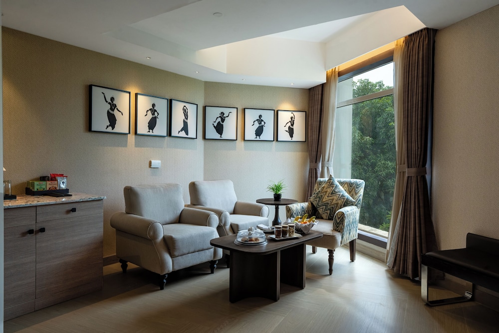 Fortune Park Sishmo Gautam Nagar 23/49