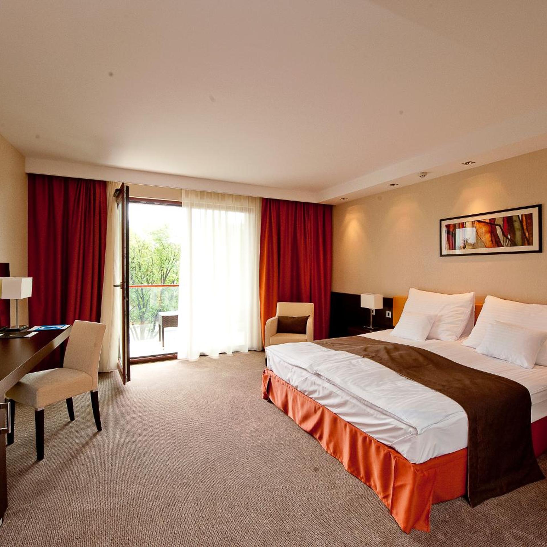 Abacus Business & Wellness Hotel 6/40