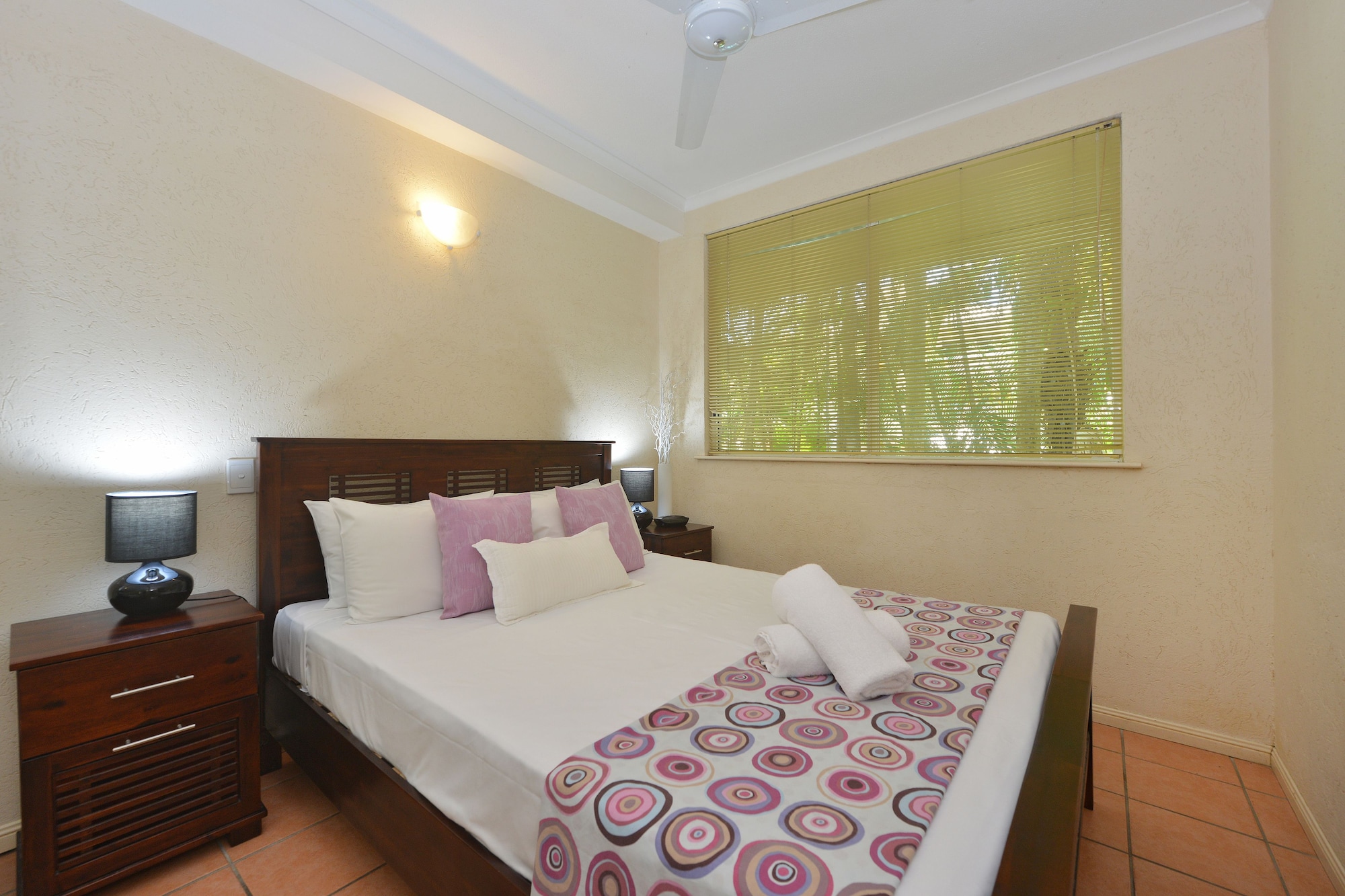 1 BEDROOM, APARTMENT