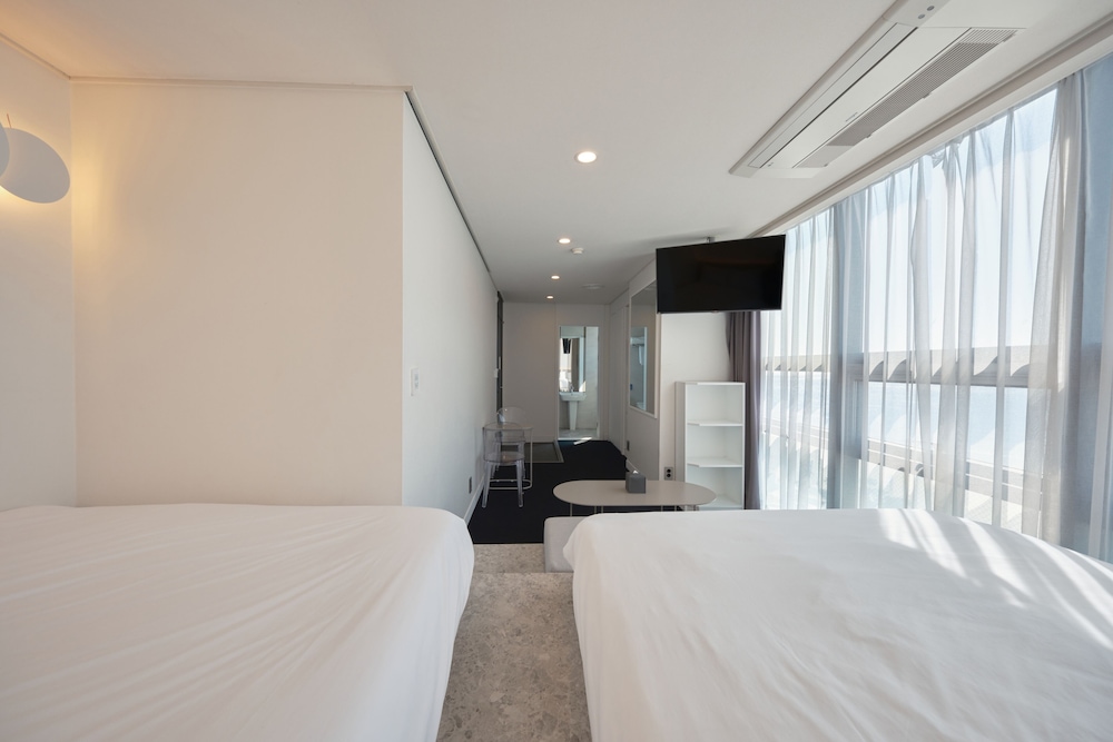 UH Suite The Haeundae 16/64
