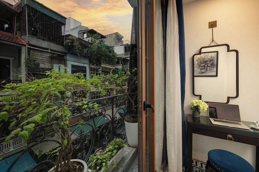 Carillon Boutique Hotel 24/30