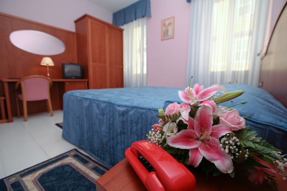 Hotel Italia 24/61