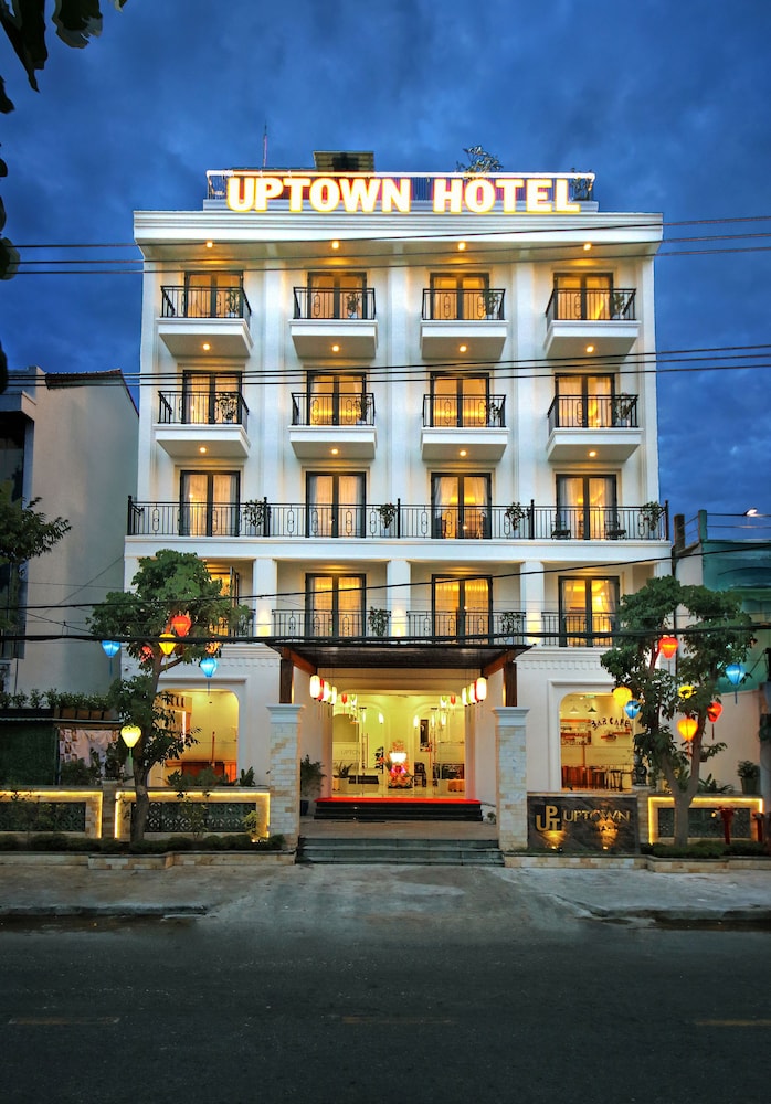 Uptown Hotel 2/46