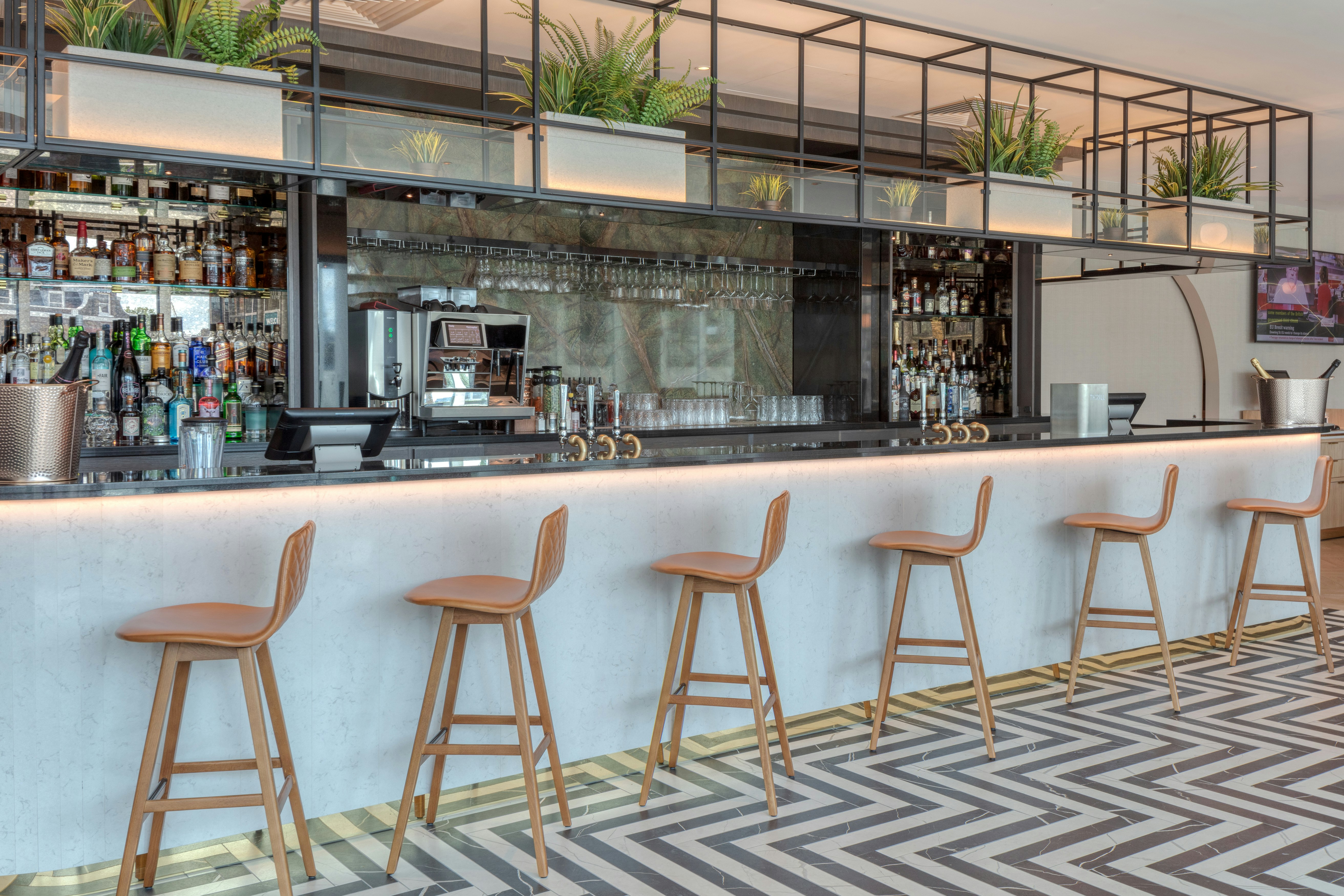 Hilton London Angel Islington 25/50