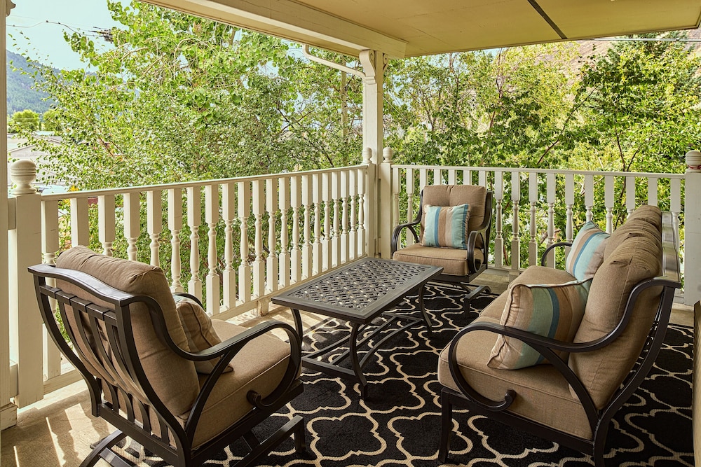 Parkway Inn 47/64