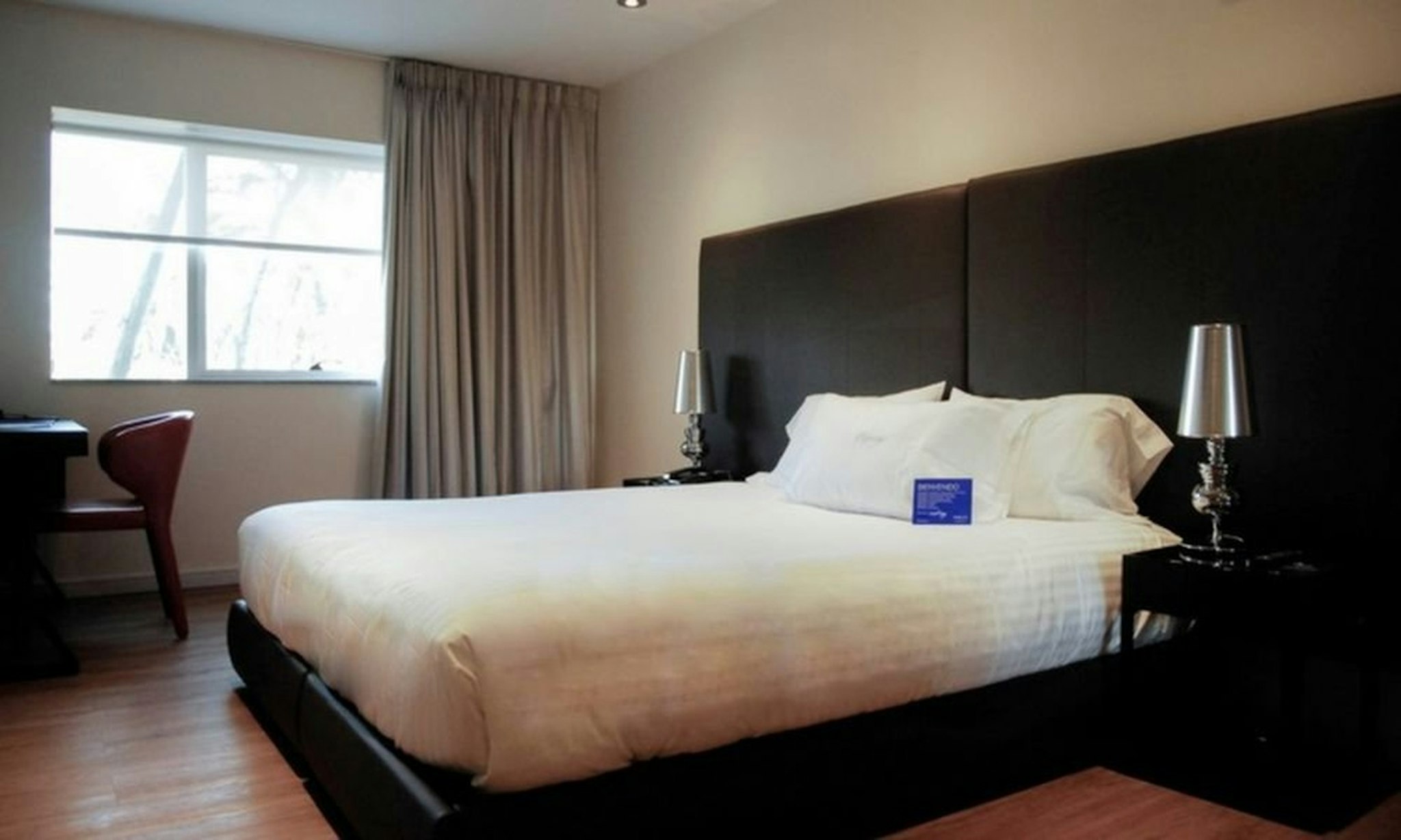 Regency Way Montevideo Hotel 13/25