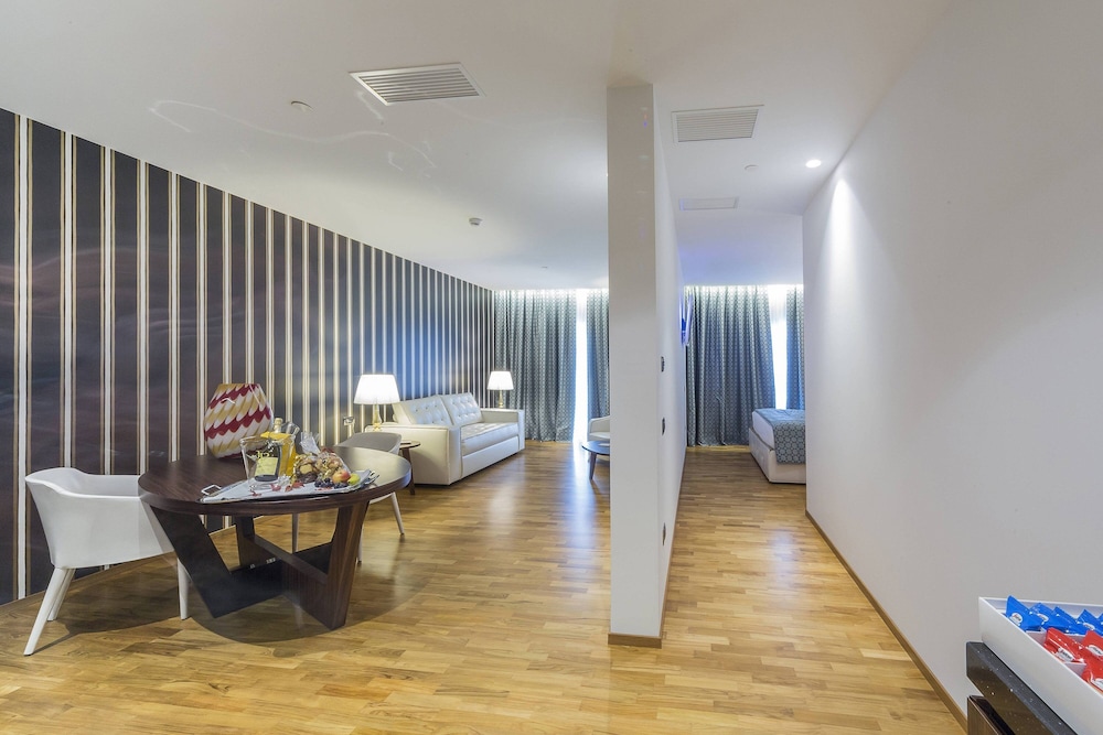 Courtyard By Marriott Venice Airport 37/38