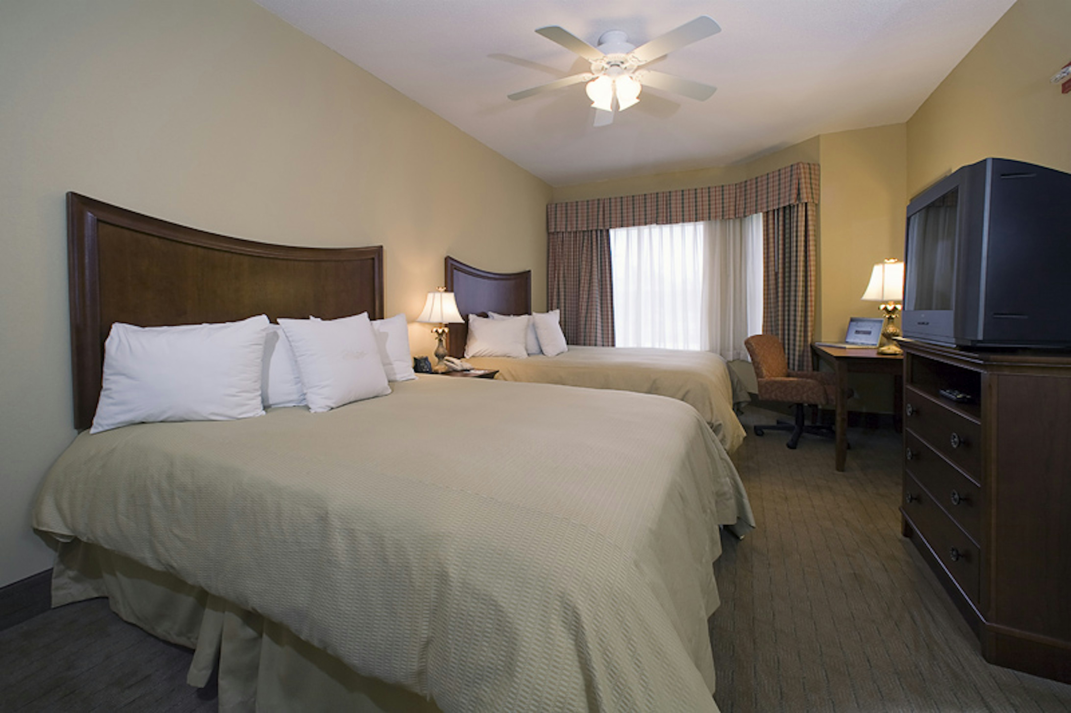 HOMEWOOD SUITES BY HILTON CHESAPEAKE-GREENBRIER 8/26