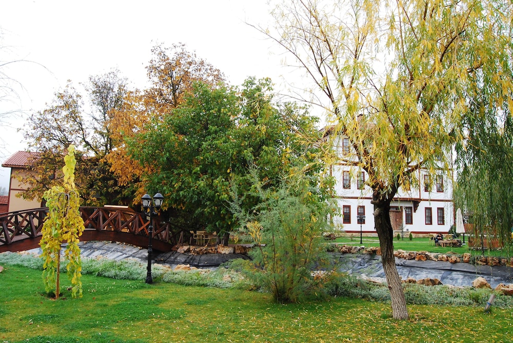 Iksir Resort Town Hotel 62/68